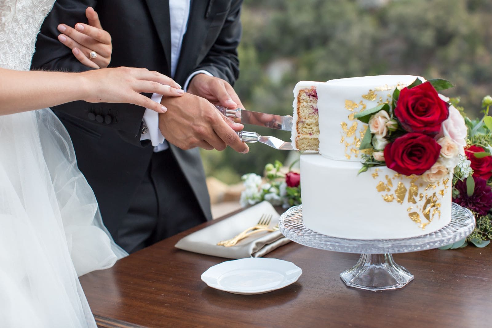 1000421415(1) The Service Refusal Paradox: When Principles Collide With Politics